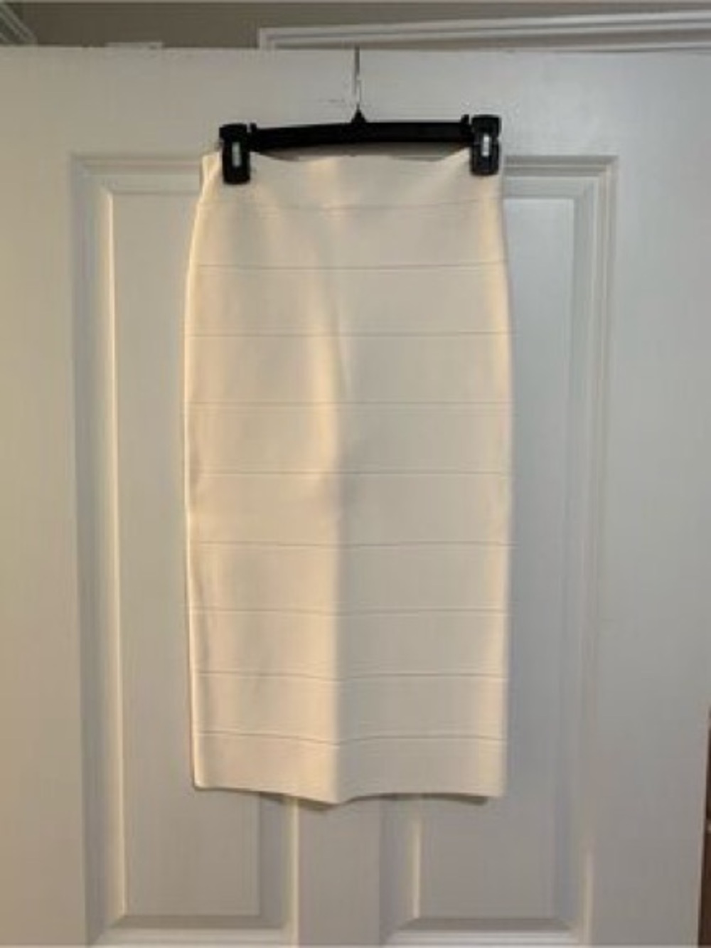 BCBGMaxAzria White Pencil Skirt - Structured Midi